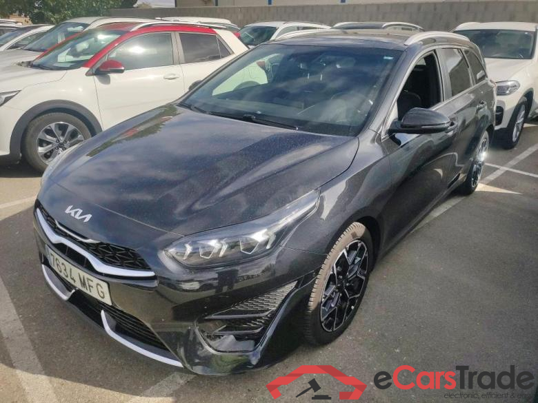 KIA Ceed Tourer / 2021 / 5P / familiar Tourer 1.5 MHEV 118kW(160CV) GT Line DCT KIA Ceed Tourer / 2021 / 5P / familiar Tourer 1.5 MHEV 118kW(160CV) GT Line DCT