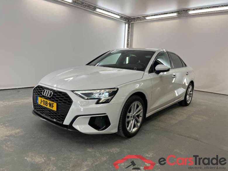 AUDI A3 Limousine 35tfsi business edition 110kW s-tronic aut  AUDI A3 Limousine 35tfsi business edition 110kW s-tronic aut