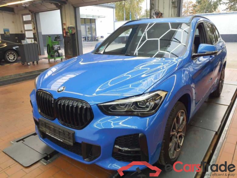 BMW Baureihe X1 (F48)(2015->) DE - SUV5 sDrive20i EU6d, M Sport (EURO 6d), (Facelift) 2020 - 2022 BMW Baureihe X1 (F48)(2015->) DE - SUV5 sDrive20i EU6d, M Sport (EURO 6d), (Facelift) 2020 - 2022