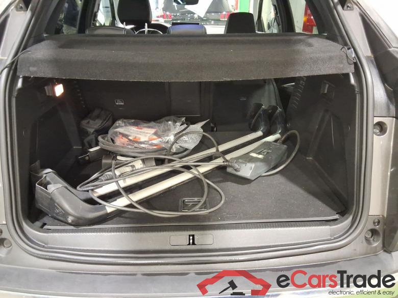 PEUGEOT 3008 1.6 PHEV 225 E-AUTO8 ALLURE #3