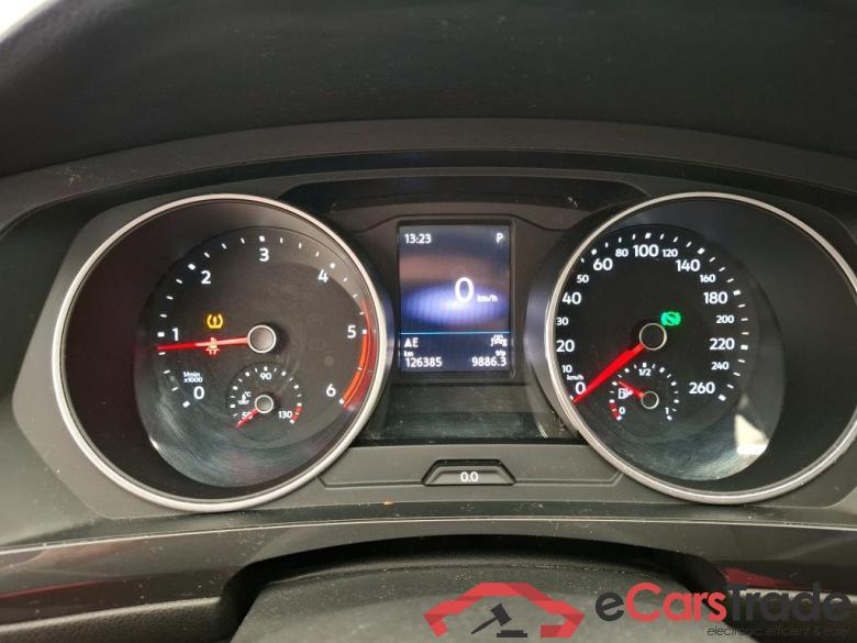 VOLKSWAGEN Tiguan Allspace / 2017 / 5P / SUV 2.0 TDI 150 DSG7 Confortline Business #6