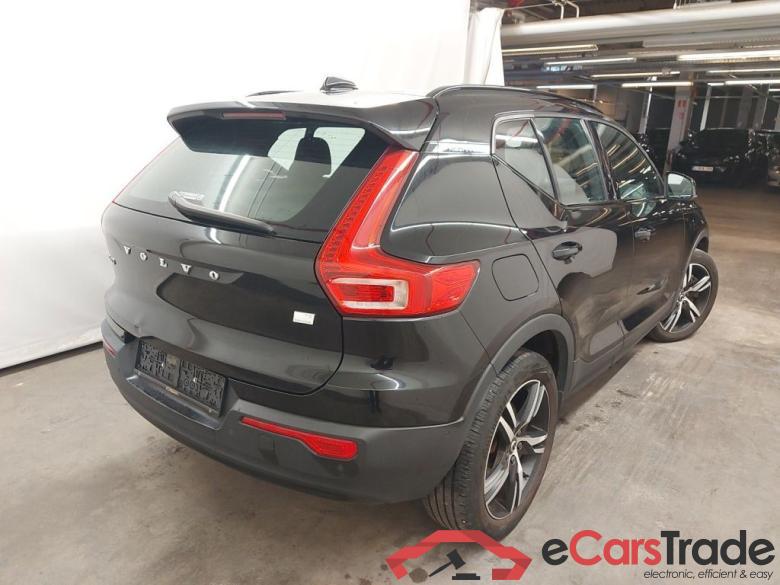 Volvo XC40 T5 Recharge Geartronic R-Design 5d #2