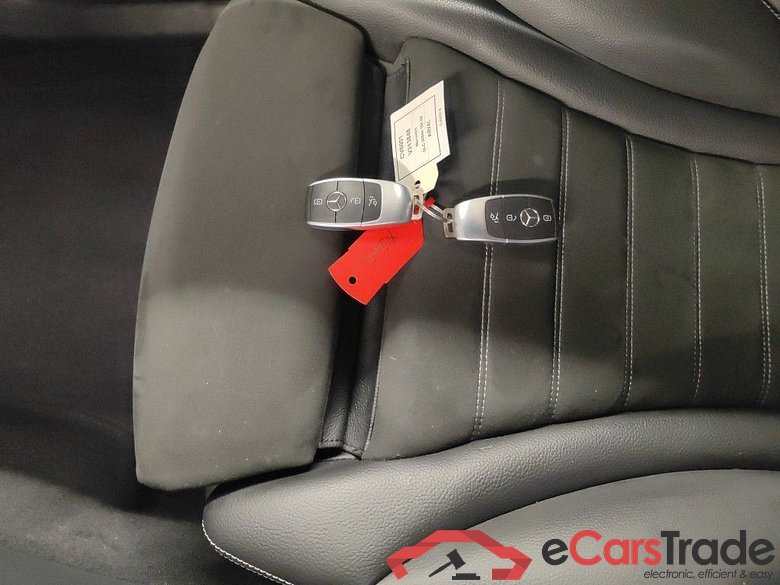 MERCEDES CLASSE GLC DIESEL (X253) - 2019 GLC 300 de 194 4-Ma PHEV Business Solution 5d #4