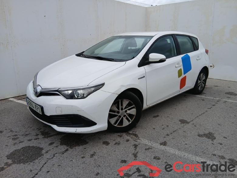 TOYOTA Auris / 2015 / 5P / berlina con portón 1.8 140H Hybrid Business #1