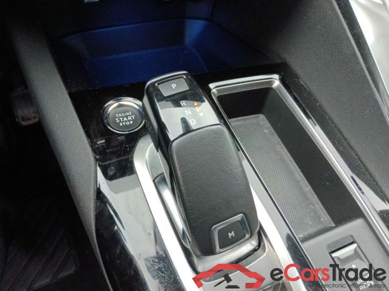 PEUGEOT 5008 DIESEL - 2021 1.5 BlueHDi 130 Allure AT 5d #5