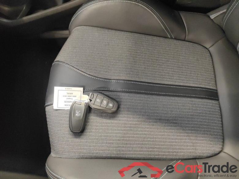 PEUGEOT 5008 DIESEL - 2021 1.5 BlueHDi 130 Allure AT 5d #4