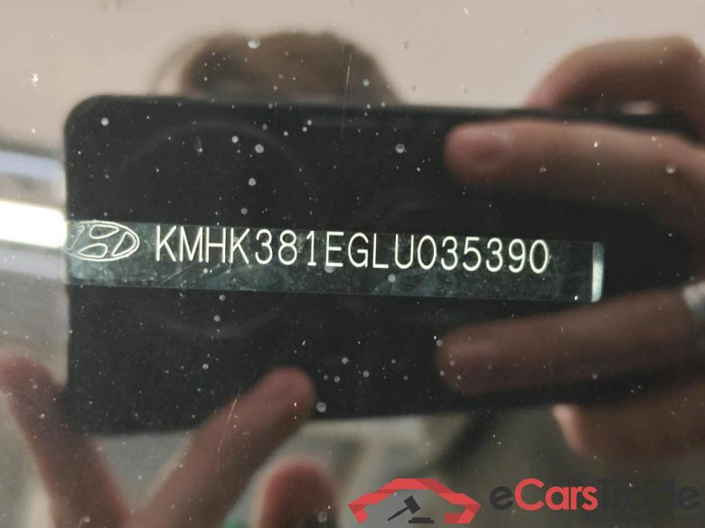 Hyundai KONA 1.6 GDI HEV Fashion 5d #6