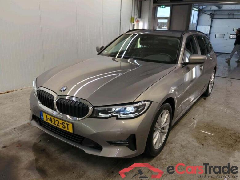 BMW 3-serie Touring 330e eDrive Edition #1