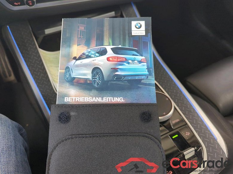 Baureihe X5 xDrive 45 e M Sport 3.0 290KW AT8 E6d #3