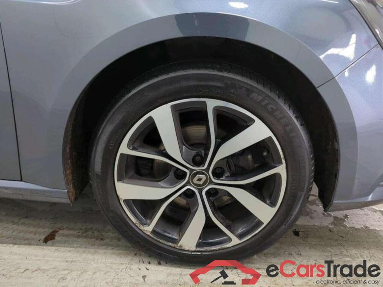 RENAULT Mégane Estate 1.3 TCe Bose #4