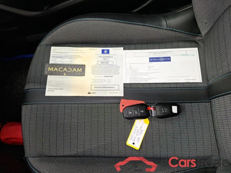 PEUGEOT - PEU e-2008 136PK Allure & With Connect & VisioPark I   * ELECTRIC * #4