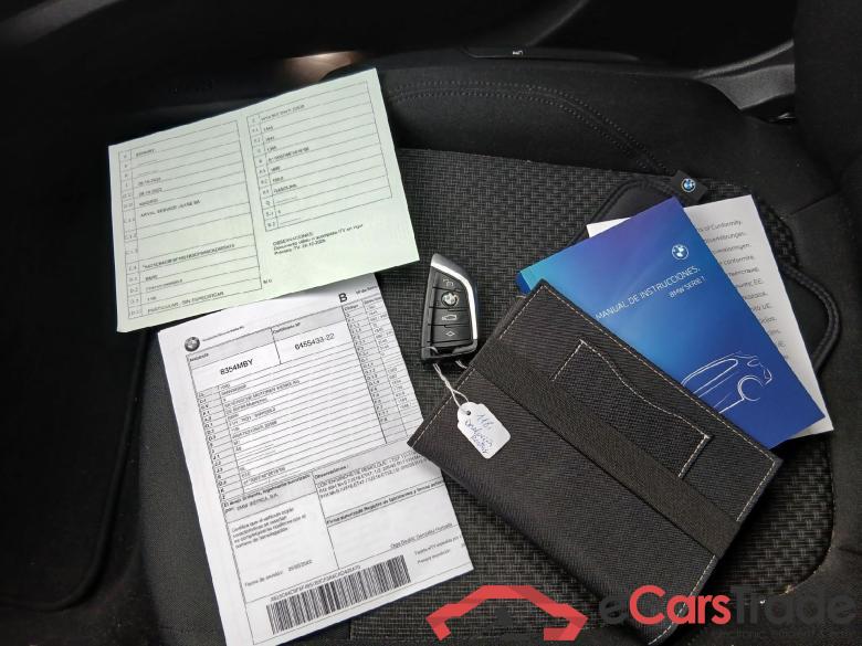 BMW Serie 1 / 2019 / 5P / berlina con portón 118i #5