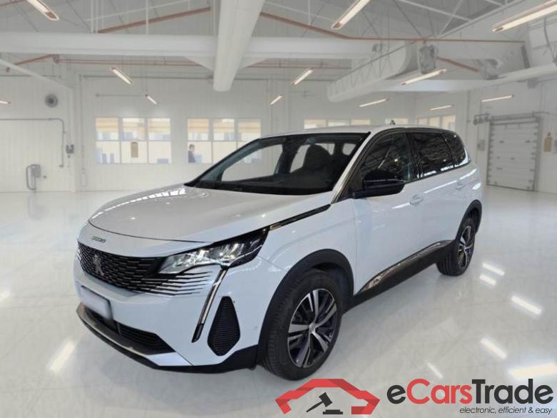 PEUGEOT 5008 / 2020 / 5P / SUV BLUEHDI 130 ALLURE EAT8 S/S AUT. #1