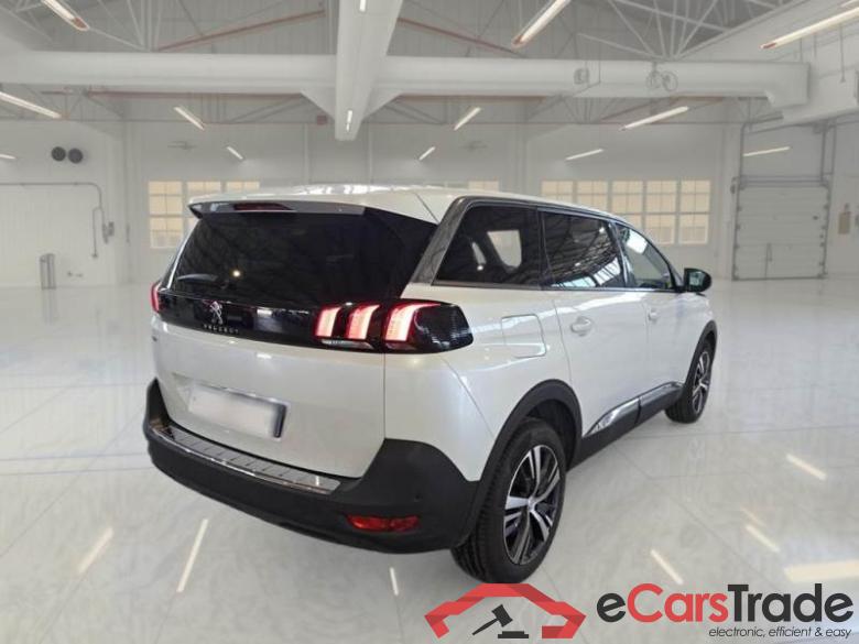 PEUGEOT 5008 / 2020 / 5P / SUV BLUEHDI 130 ALLURE EAT8 S/S AUT. #2