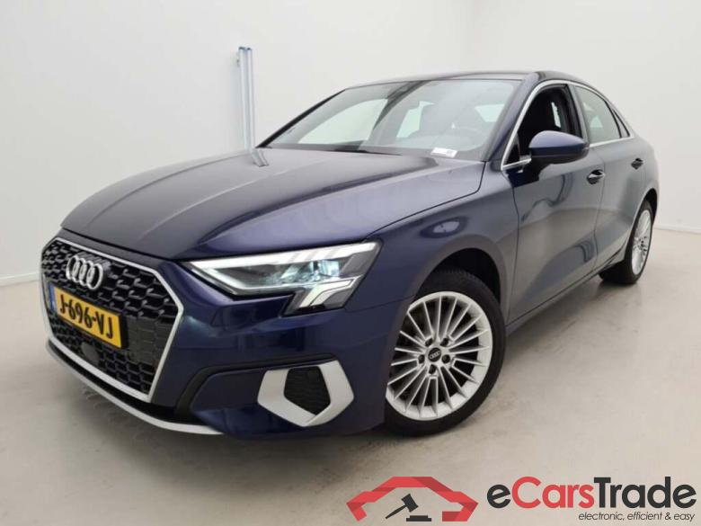 AUDI A3 Limousine 30 TFSI Business Edition #1