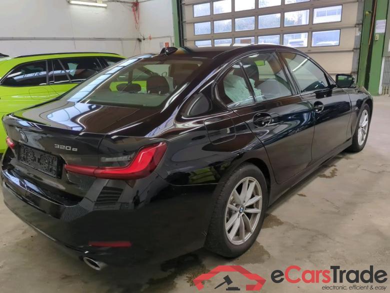 BMW 3er 320e Aut. 4d 120kW #2