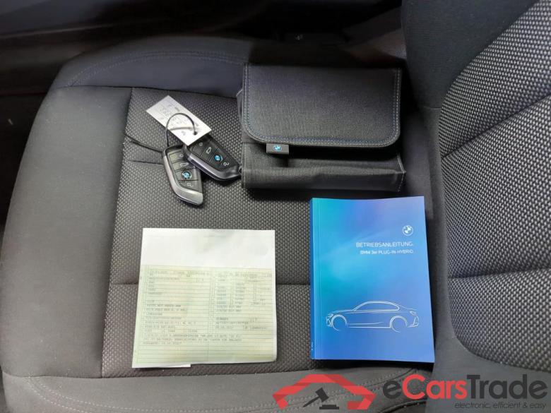 BMW 3er 320e Aut. 4d 120kW #3