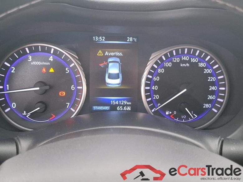 INFINITI Q50 4p Berline 2.2d Premium Executive 6MT #6