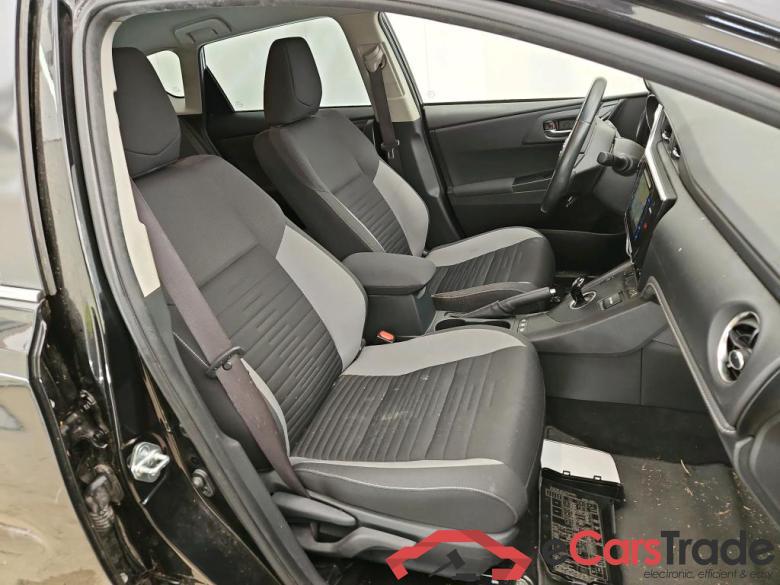 TOYOTA AURIS 5p BER 1.8 HYBRID 136 CVT AUTO DESIGN BUSINESS 5P #6