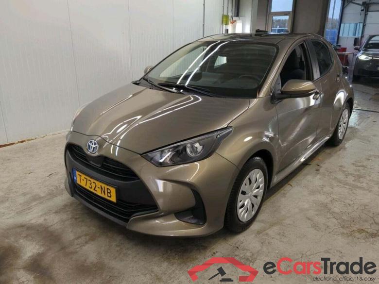 TOYOTA Yaris 1.5 Hyb. Active #1
