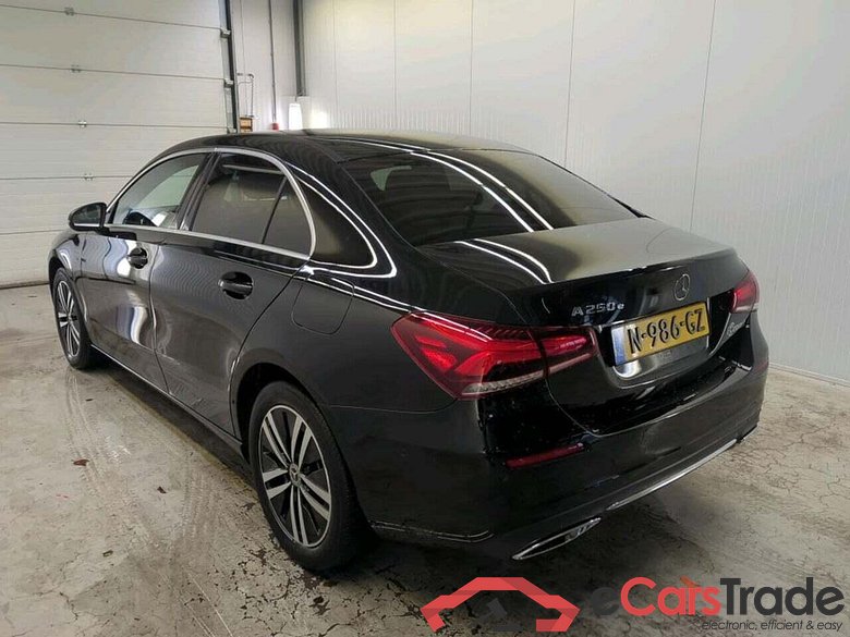 MERCEDES-BENZ A-klasse 250 e Bns Sol Luxury #6