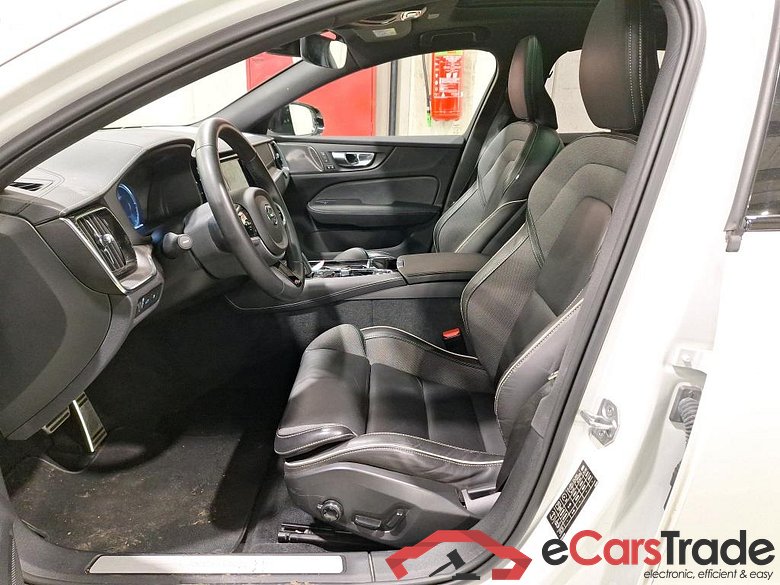 VOLVO V60 - 2018 2.0 T6 AWD PHEV R-Design #5