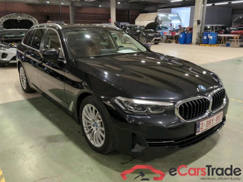 BMW 530e Touring Aut. LED-Xenon LC-Pro Navi-Pro Ambient Sport-Leather KeylessGo Camera Klima PDC ... #2