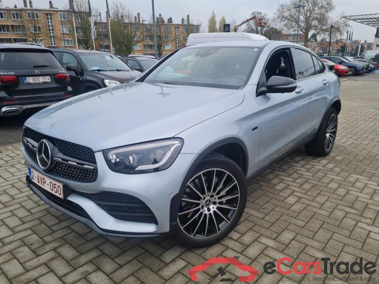 MERCEDES - MER GLC COUPE 300 de 306PK DCT 4MATIC AMG Line Pack Premium Plus & Driving Assistance Plus & Night & Head Up & Burmester & 360 Camera & Towing Hook With ESP  * HYBRID  * #1