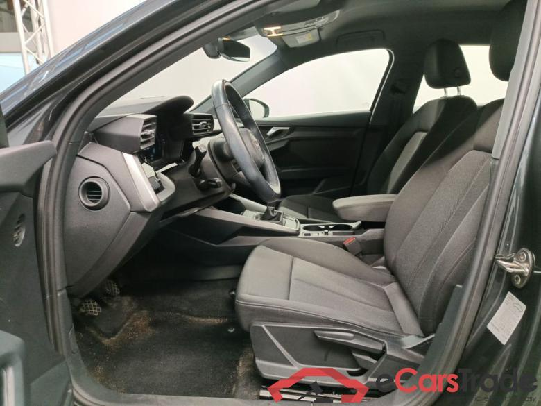 Audi A3 Berline 1.0 TFSi 30 81kW Attraction 4d #3