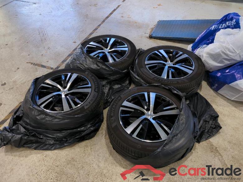 3008 Allure 1.5 HDi 96KW AT8 E6d #6