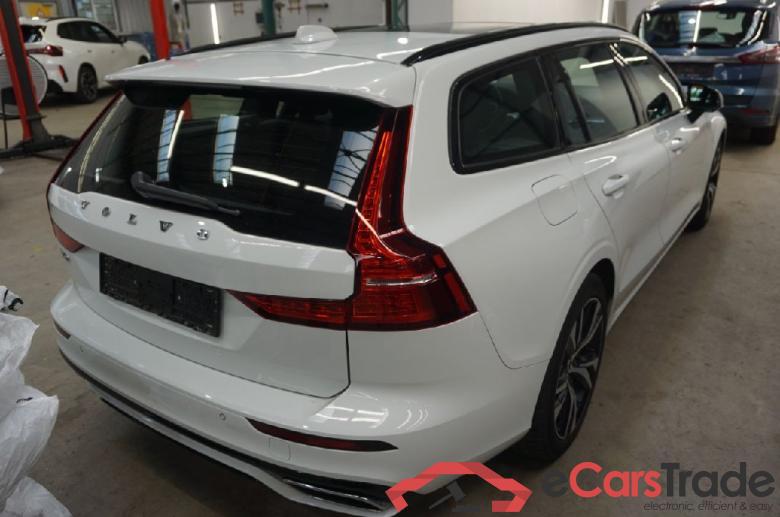 V60 Kombi R Design Plug-In Hybrid AWD 2.0 T8 Twin Engine 288KW AT8 E6dT #2