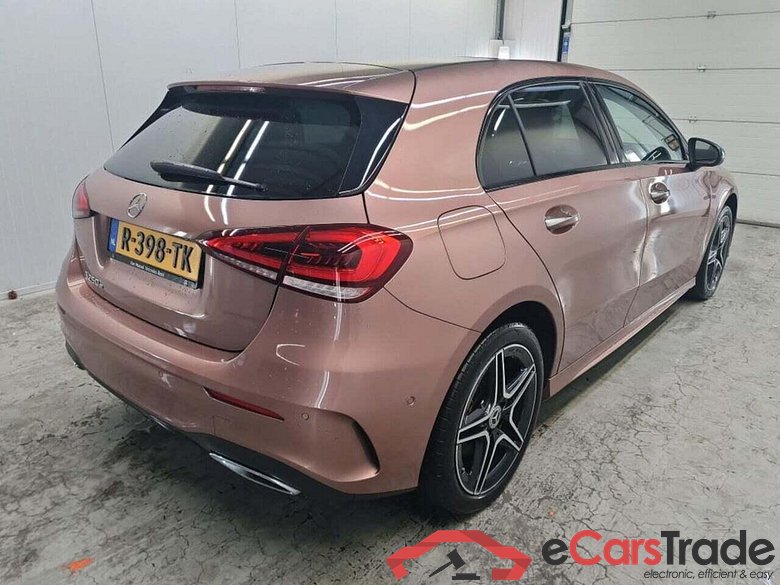 MERCEDES-BENZ A-klasse 250 e AMG Line #2