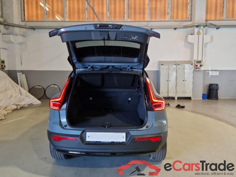 VOLVO XC40 / 2017 / 5P / SUV T4 PLUG-IN HYBRID AUTO RECHARGE R-DESIGN #5