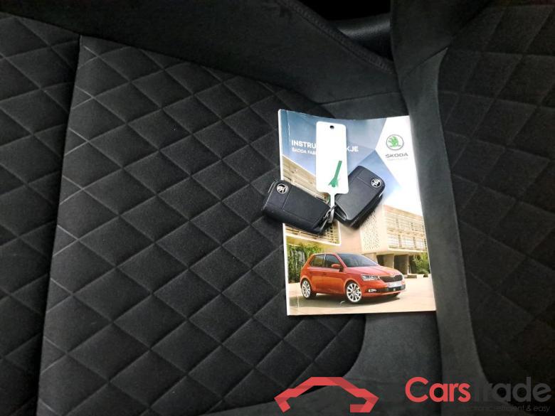 Skoda Fabia Combi 1.0 TSI 70kW Sport Business 5d #4