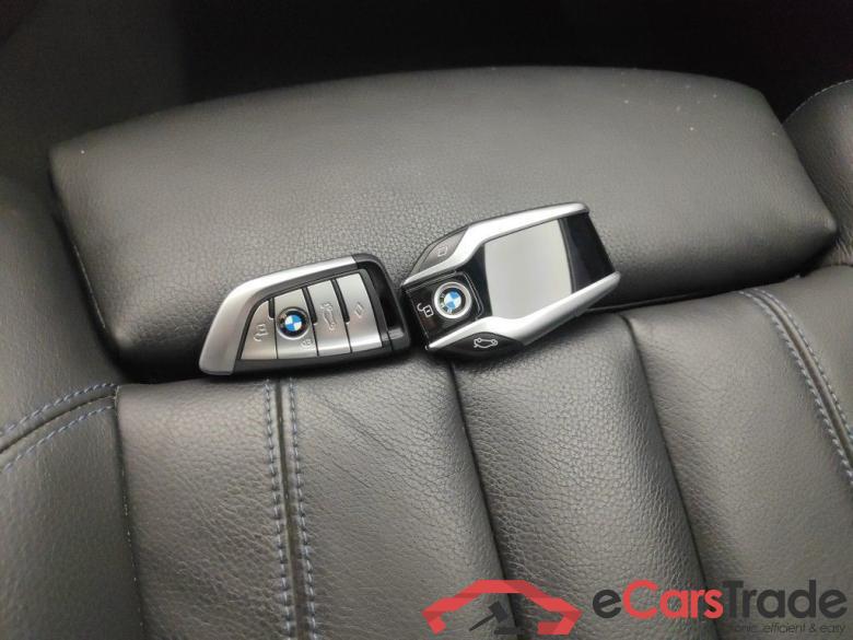 BMW 5 TOURING - 2020 530eAS 184hp PHEV 5d #4