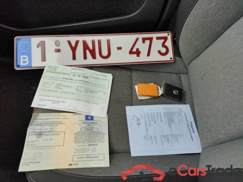 Volvo XC40 T3 Momentum Pro 5d #4