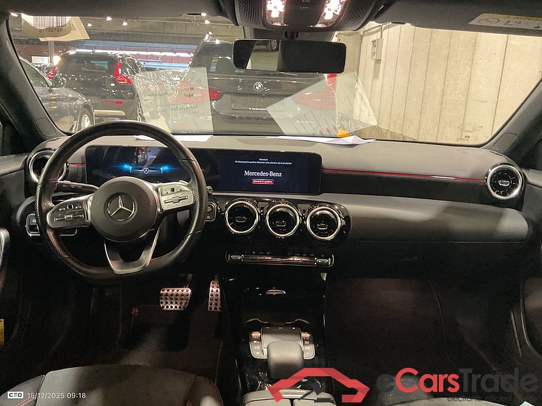 Mercedes A 180d AMG Night Aut. LED-Xenon Widescreen Navi 1/2 Sport-Leather-Alcantara KeylessGo Camera Klima PDC ... #6