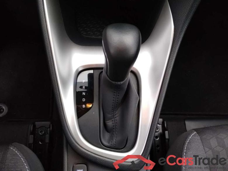 TOYOTA YARIS 1.5 Hybrid TeamNL #5