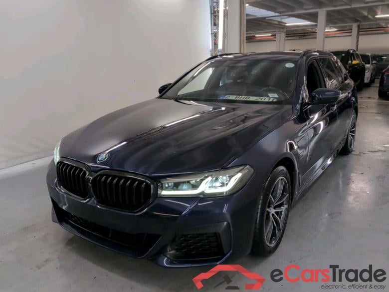 BMW 5-serie 2.0 530E 200KW XDRIVE AUTO TOURING