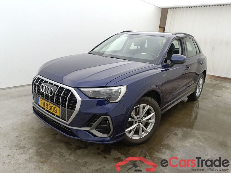 AUDI Q3 DIESEL - 2020 40 TDi 200 Quattro S line S tronic 5d #1