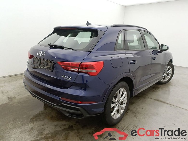 AUDI Q3 DIESEL - 2020 40 TDi 200 Quattro S line S tronic 5d #2