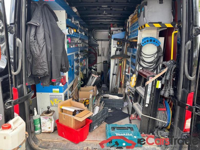 VOLKSWAGEN Crafter 35 Fourgon Mwb Crafter 35  3640 mm 2,0 l TDI EU6 SCR BlueMotion Technology  177ch (130KW) Boîte 8 vitesses automatique #5