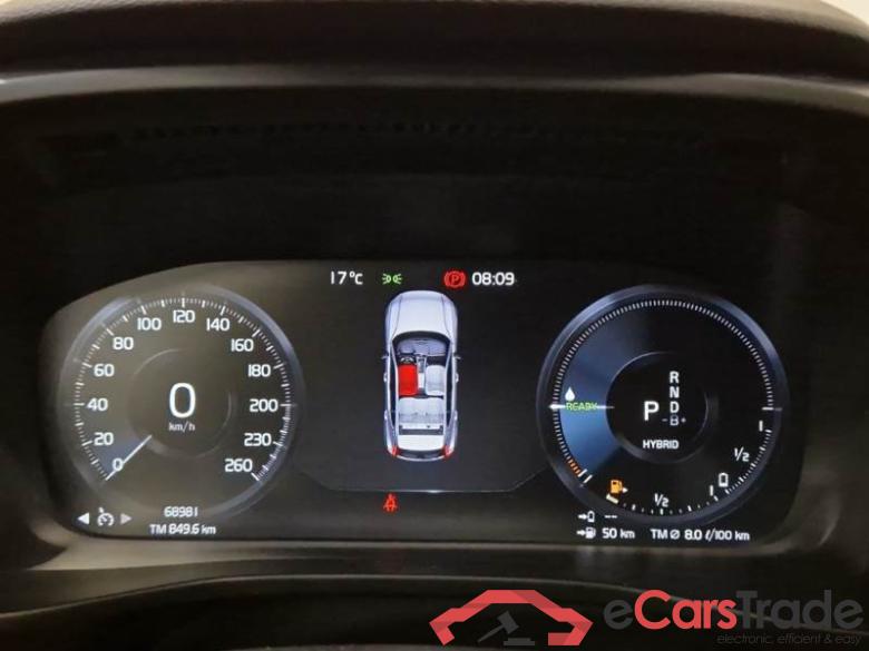 VOLVO XC40 / 2021 / 5P / SUV T5 RECHARGE PLUG-IN AUTO CORE #4