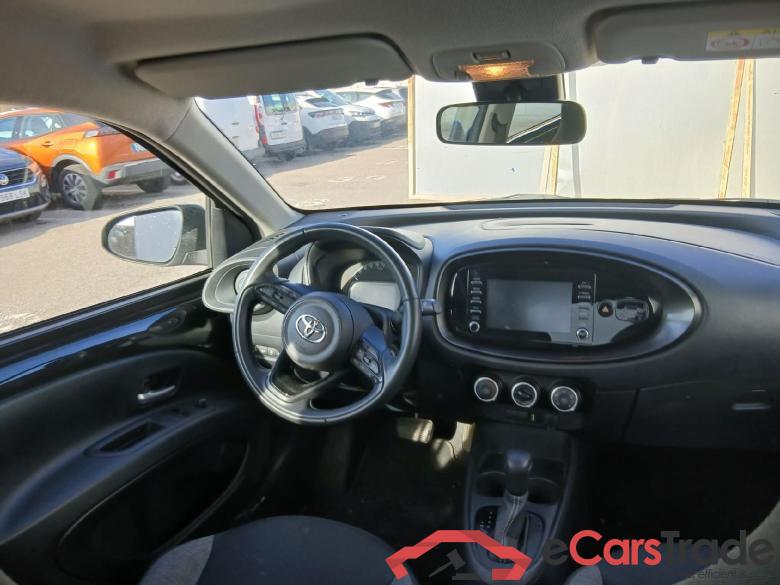 TOYOTA Aygo X Cross / 2022 / 5P / todoterreno 1.0 VVT-I 72CV Play #3