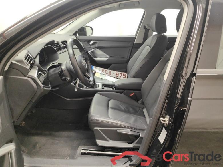 Audi Q3 35 TFSI 5d #3