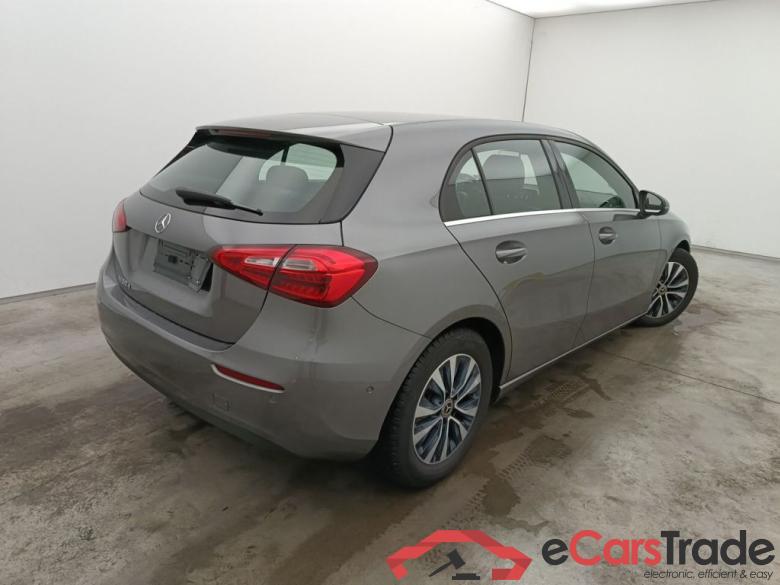 Mercedes-Benz A-Klasse A 180 d Business Solution Aut. 5d #2