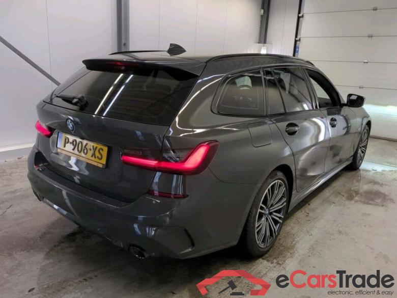 BMW 3-serie Touring 320e Bns Ed.P #2