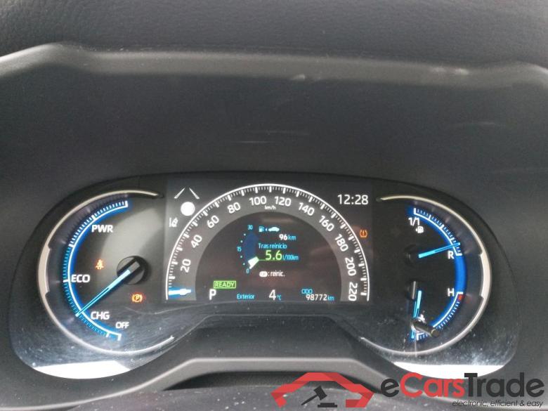 TOYOTA Rav4 / 2018 / 5P / todoterreno 2.5l 220H Advance #4