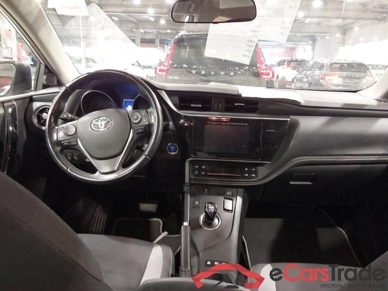 TOYOTA Auris 1.8i HSD Comfort E-CVT #6