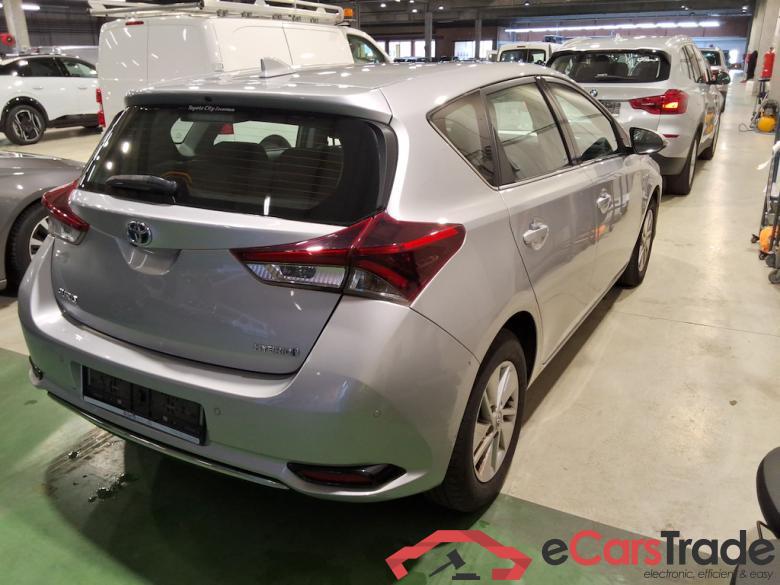 TOYOTA Auris 1.8i HSD Comfort E-CVT #4
